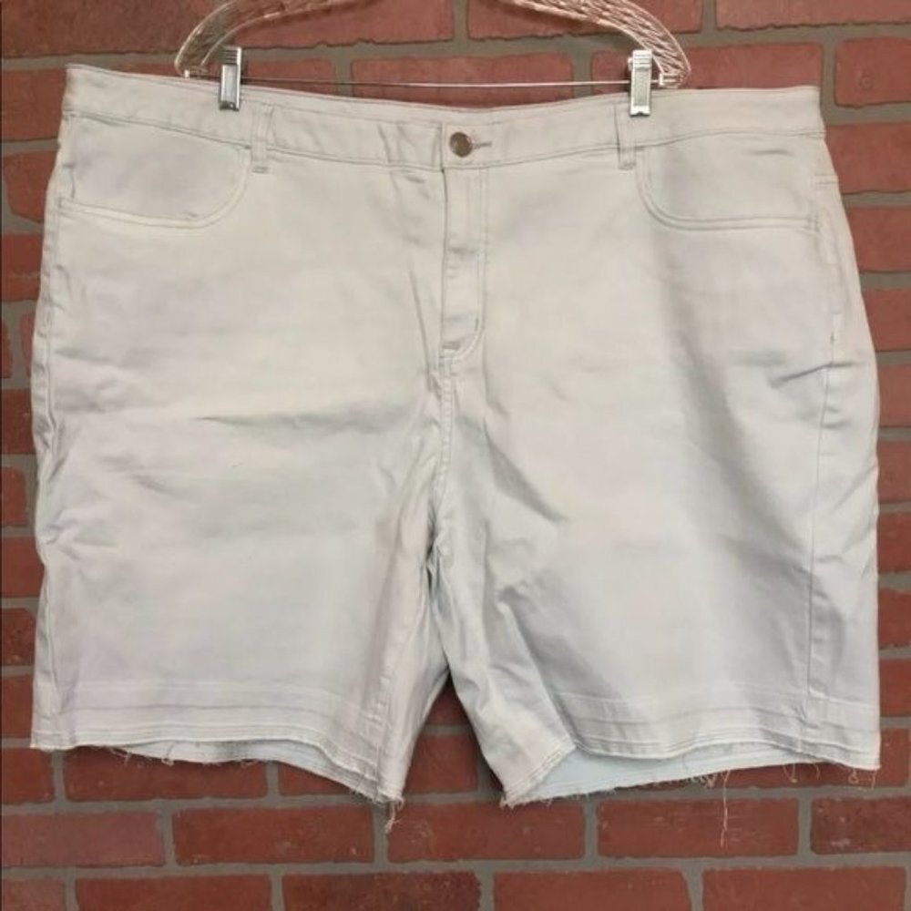 Lane Bryant Womens denim Bermuda shorts size 28 raw released hem NWT